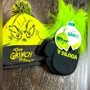Grinch hat and mitts . Kids ones size . Super cute.